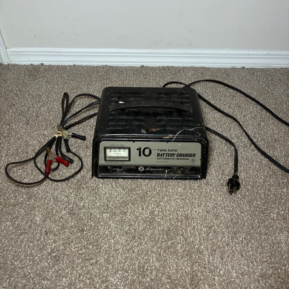 Schumacher SE-40MA 10 Amp Twin Rate Battery Charger 6V 12V Automatic Manual
